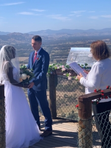 wedding-ceremony-in-the-mountains